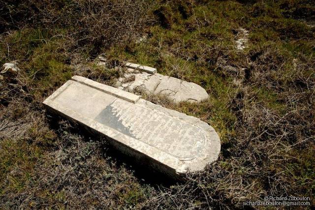 Tombe sans nom